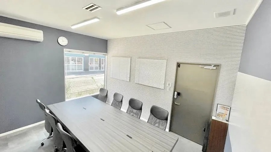 川口駅周辺で最も使いやすい会議室。会議や面接、セミナー、ちょっとした集まりにも…