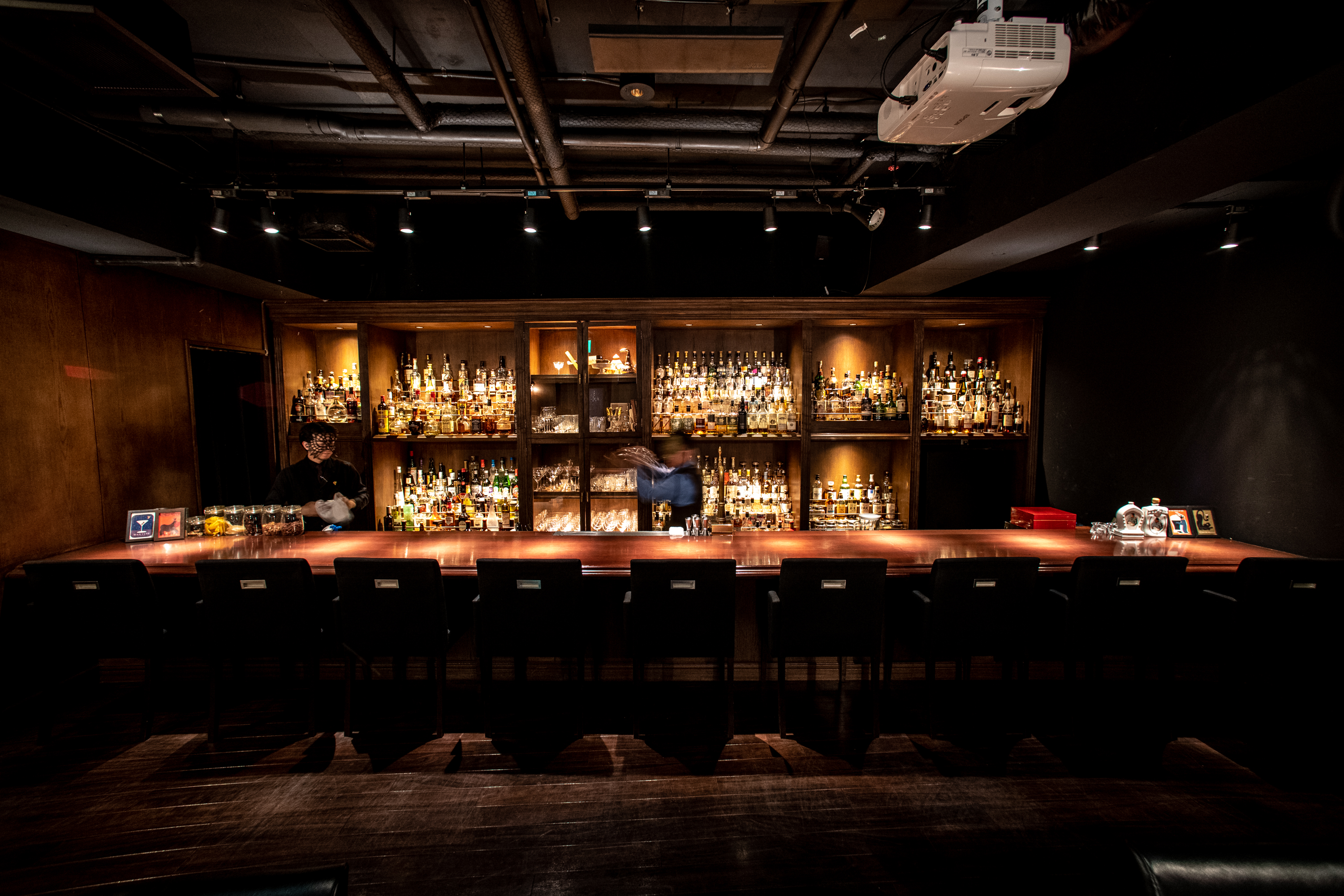 オーセンティックバー